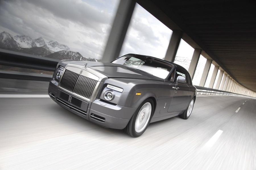  Rolls-Royce Phantom Coupe 2008 года  (фото 74 из 134)